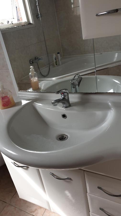 Sewdien'S Apartment Beverwaard รอตเตอร์ดัม ภายนอก รูปภาพ